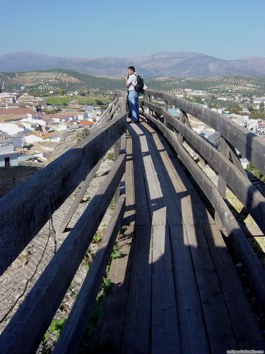 13.04.123. El Castillo. Priego. 2006.