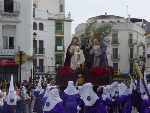 15.08.024. Nazareno. Viernes Santo. Semana Santa.