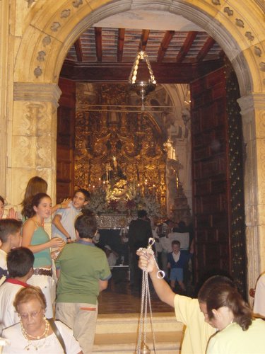 17.06.045. Fiestas de la Aurora. Priego. 2006.