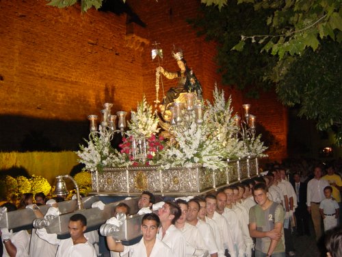 17.06.110. Fiestas de la Aurora. Priego. 2006.