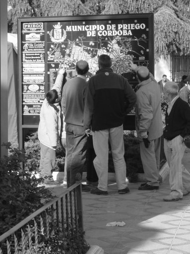 24.01.03. El Paseíllo. La plaza del pueblo.