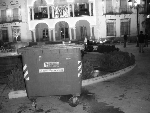 24.01.70. El Paseíllo. La plaza del pueblo.