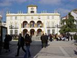 24.02.028. El Paseíllo. La plaza del pueblo.