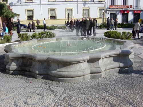 24.02.030. El Paseíllo. La plaza del pueblo.