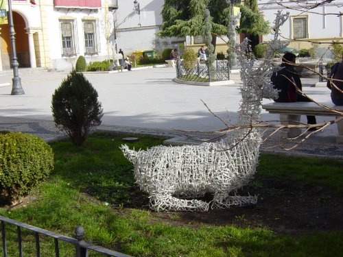 24.02.126. El Paseíllo. La plaza del pueblo.