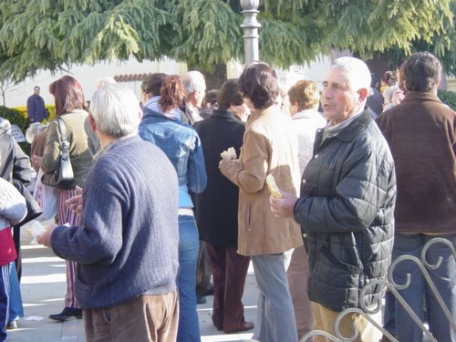 24.05.04. El Paseíllo. Desayuno molinero pro estafados en Almazaras. Febrero, 2006.