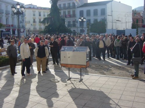 24.05.26. El Paseíllo. Desayuno molinero pro estafados en Almazaras. Febrero, 2006.