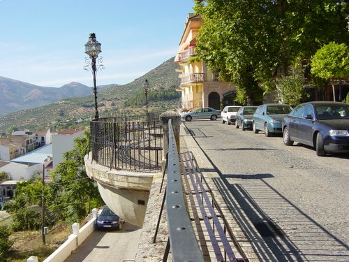 25.03.027. Paseo de Colombia. Priego de Córdoba.