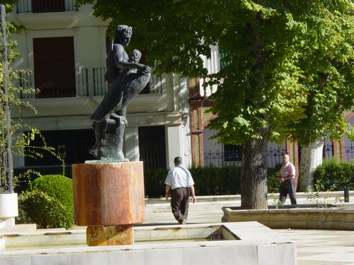 25.03.057. Paseo de Colombia. Priego de Córdoba.