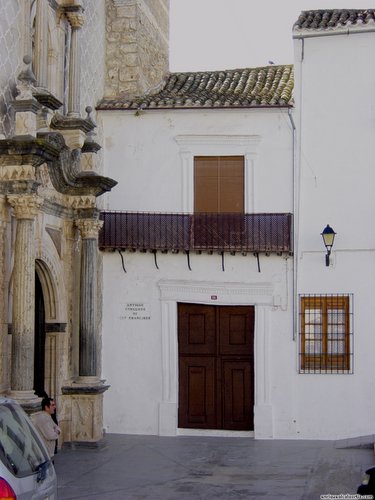 25.04.124. Puerta Graná y San Francisco. Priego. 2006.