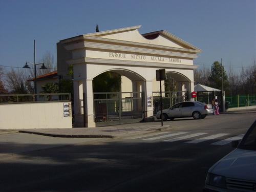 25.10. 069. Calles Lozano Sidro, San Marcos, Avda. España y Niceto Alcalá-Zamora. Priego. 2006.