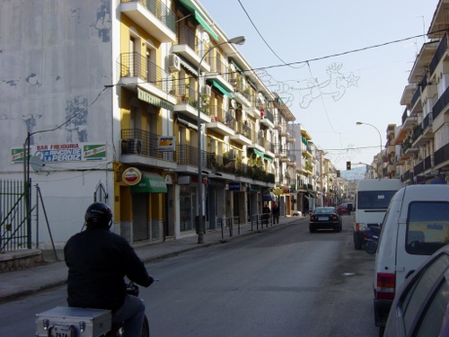 25.10. 095. Calles Lozano Sidro, San Marcos, Avda. España y Niceto Alcalá-Zamora. Priego. 2006.