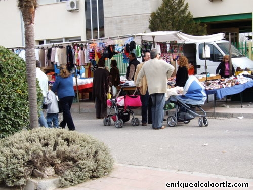 18.06.011. Mercadillo. Priego. 2007.