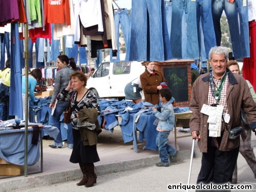 18.06.014. Mercadillo. Priego. 2007.