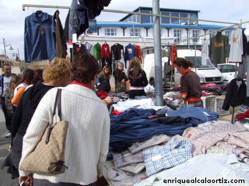 18.06.042. Mercadillo. Priego. 2007.