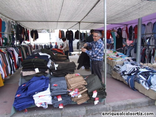 18.06.065. Mercadillo. Priego. 2007.