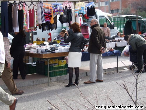 18.06.074. Mercadillo. Priego. 2007.