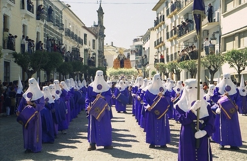 30.08.184. Nazareno. Semana Santa. Priego, 2000. (Foto, Arroyo Luna).