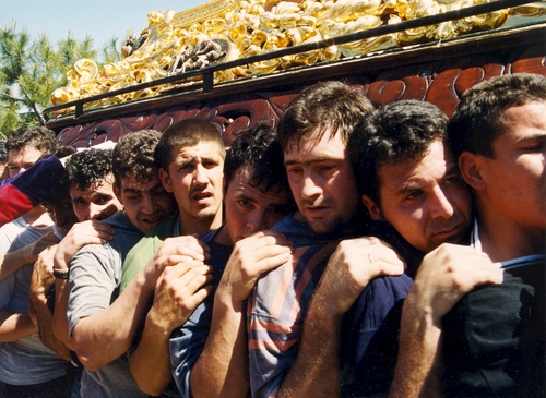 30.08.241. Nazareno. Semana Santa. Priego. 2000. (Foto, Arroyo Luna).