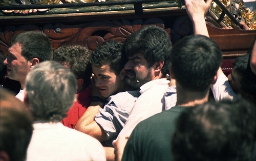 30.08.248. Nazareno. Semana Santa. Priego, 2000. (Foto, Arroyo Luna).