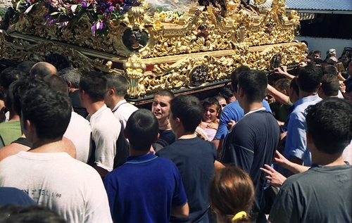 30.08.250. Nazareno. Semana Santa. Priego, 2000. (Foto, Arroyo Luna).