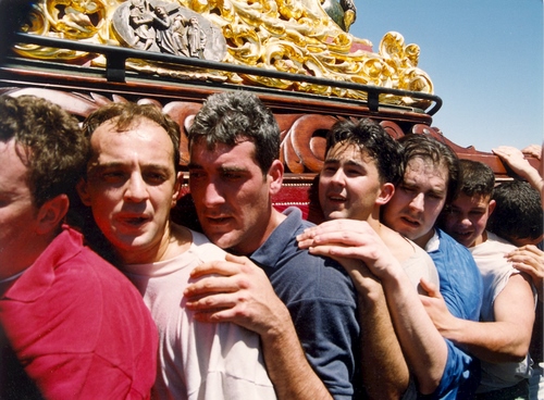 30.08.254. Nazareno. Semana Santa. Priego. 2000. (Foto, Arroyo Luna).