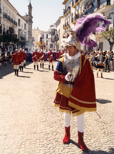 30.08.280. Nazareno. Semana Santa. Priego. 2000. (Foto, Arroyo Luna).