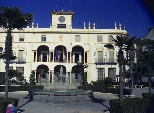 1992. Ayuntamiento. Foto, Arroyo Luna.