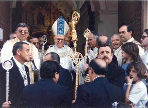 30.12.04.15. Soledad. Coronación. Priego, 1994. (Foto, Arroyo Luna).