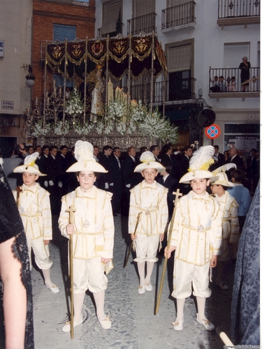 30.12.04.16. Soledad. Coronación. Priego, 1994. (Foto, Arroyo Luna).