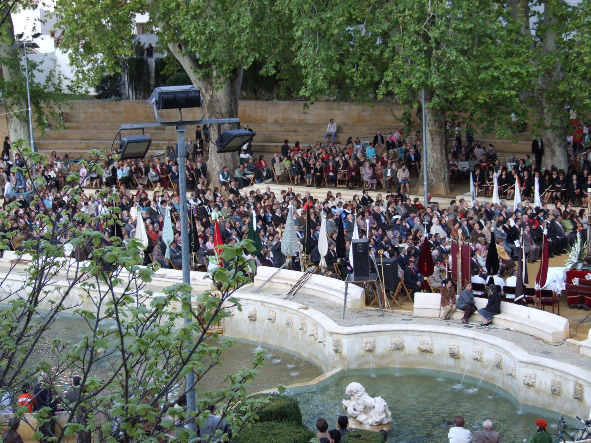 16.02.185. Hermandad de la Caridad. 275º Aniversario. Mayo. Priego, 2007.