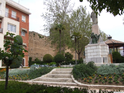 25.16.23. Llano de la Iglesia. Priego de Córdoba. 2007.