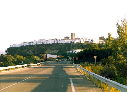 30.01.002. Panorámica del Adarve. Priego. (Foto, Arroyo Luna).