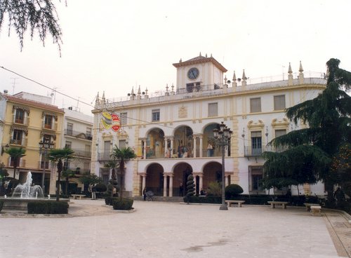 30.01.008. Palacio Municipal. Priego. (Foto, Arroyo Luna).