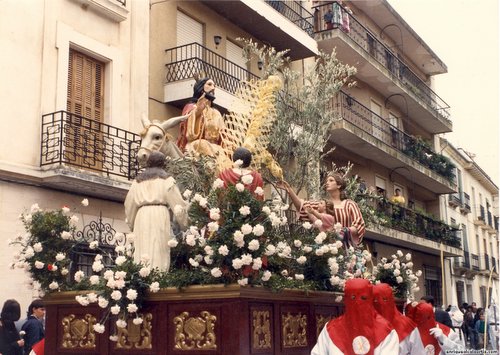 Pollinica. Priego. (Córdoba). Abril, 91. Arroyo Luna.