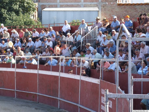 18.09.177. Feria Real. Novillada con picadores. Priego, 2007.