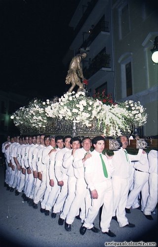 30.12.02.06. Columna. Fiestas de Mayo, 1994. Priego. Foto, Arroyo Luna.