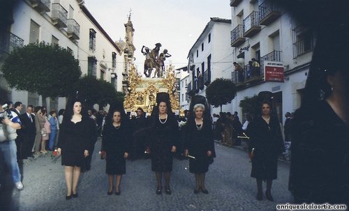 30.12.02.51. Columna. Fiestas de Mayo, 1995. Priego. Foto, Arroyo Luna.