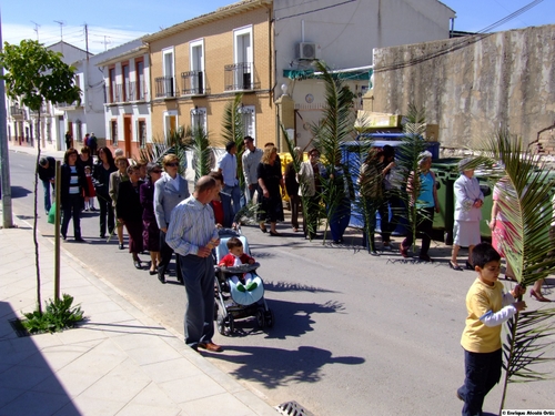 27.04.32. Zamoranos. Priego. Virgen Niña el domingo de Ramos, 2008.