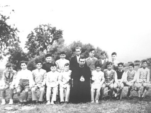 11.01.01.21. Catequesis con el párroco  don Antonio Aranda. Castil de Campos.