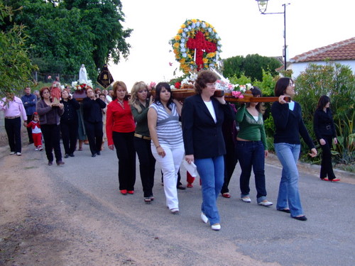 27.14.40. Santa Cruz en Las Higueras de Priego. 31 mayo 2008.