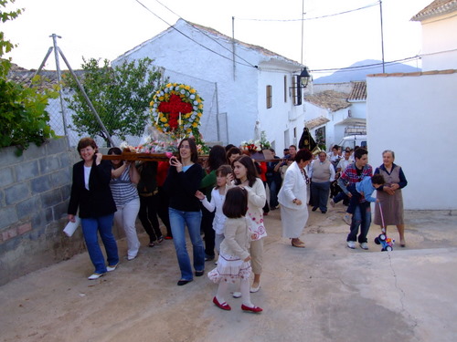 27.14.58. Santa Cruz en Las Higueras de Priego. 31 mayo 2008.