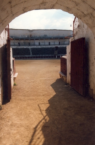 13.08.10. Plaza de toros. 1992. (M. Osuna).