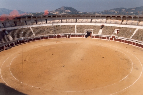 13.08.25. Plaza de toros. 1992. (M. Osuna).