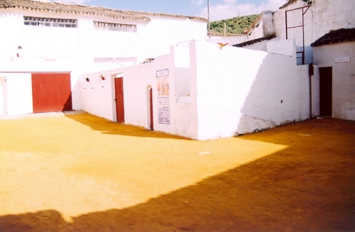 13.08.48. Plaza de toros. Patio de caballos. (M. Osuna).