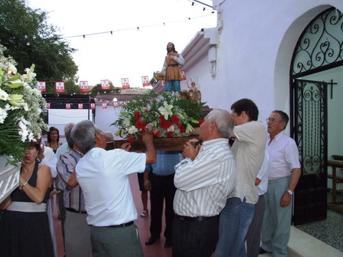 27.26.028. El Solvito. Virgen de las Mercedes y San Isidro. Priego. 210809.