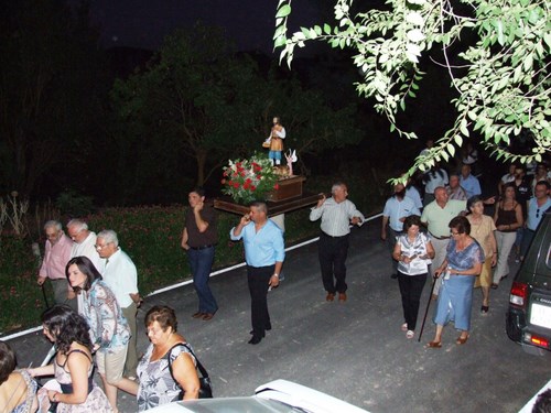 27.26.073. El Solvito. Virgen de las Mercedes y San Isidro. Priego. 210809.