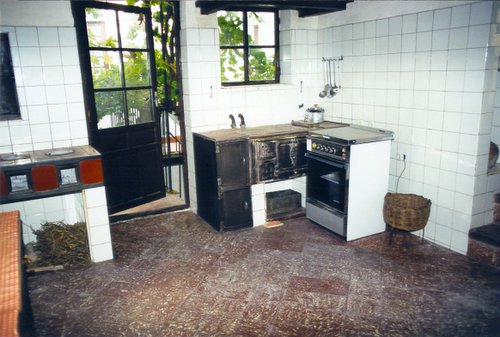 06.14.32. Cocina de los caseros.