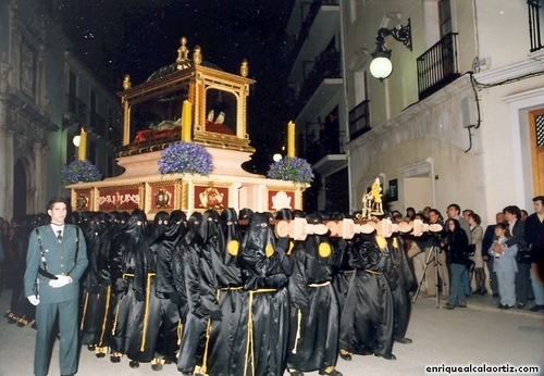 30.10.017. Soledad. Semana Santa. Priego, 1999. (Foto, Arroyo Luna).