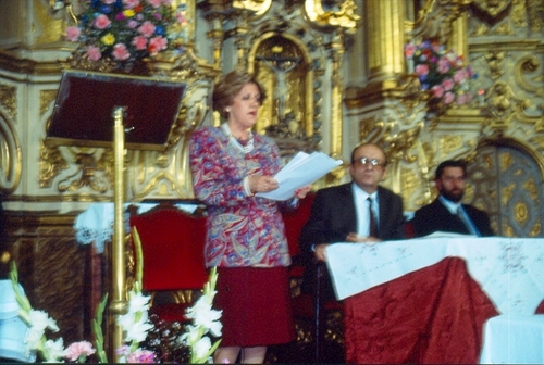 0560.300492. Sacramento Rodríguez. Presentadora pregonero del Rocío.